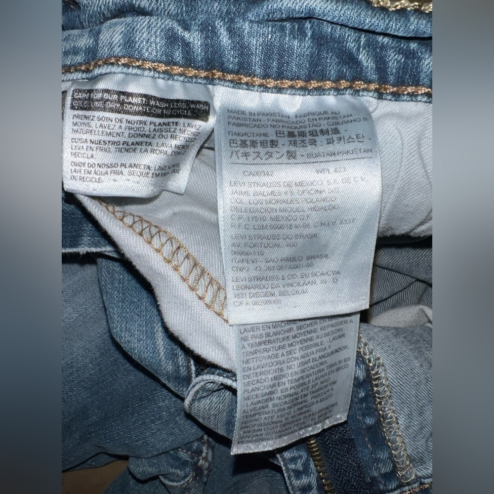 Levi’s Slim Fit - Picture 5 of 11